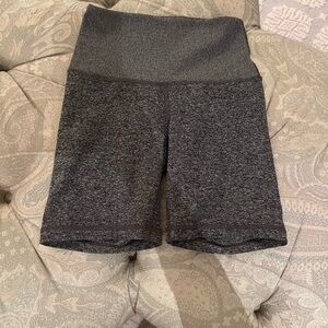 Aritzia Women's Gray Shorts